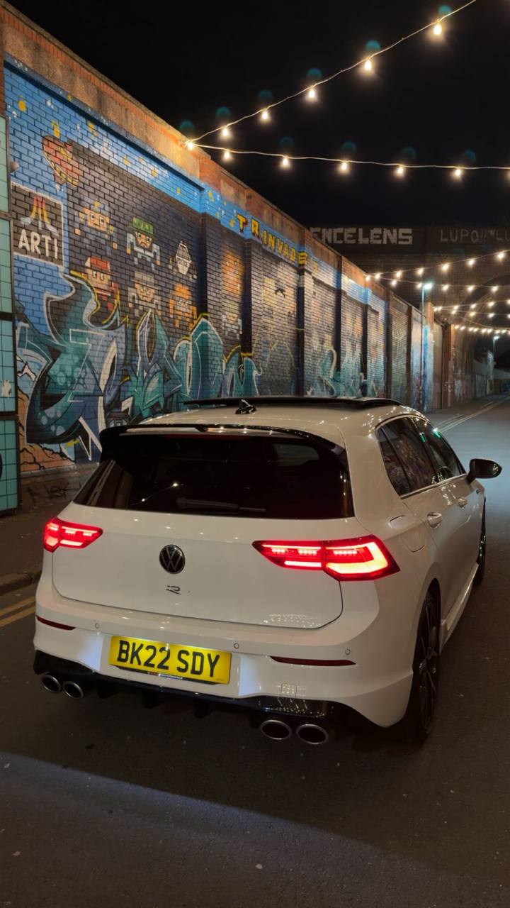 Volkswagen MK8 Golf R - Slide 3