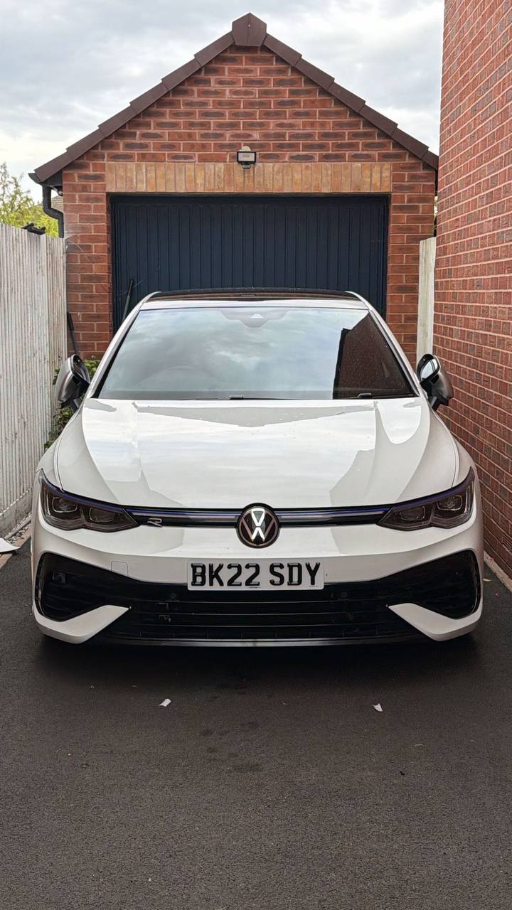 Volkswagen MK8 Golf R - Slide 4